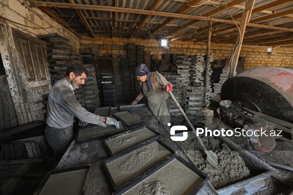 15 ildir tamet daşları hazırlayan Bülbül Babayeva