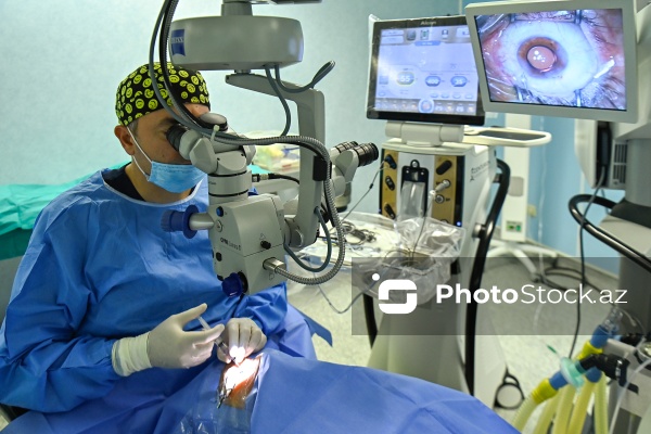 Akademik Zərifə Əliyeva adına Milli Oftalmologiya Mərkəzində göz əməliyyatı