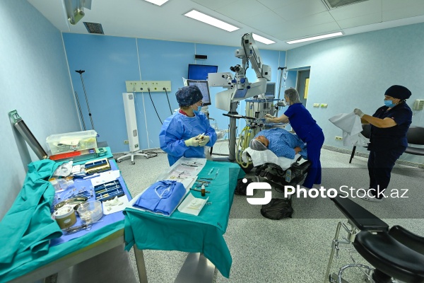 Akademik Zərifə Əliyeva adına Milli Oftalmologiya Mərkəzində göz əməliyyatı