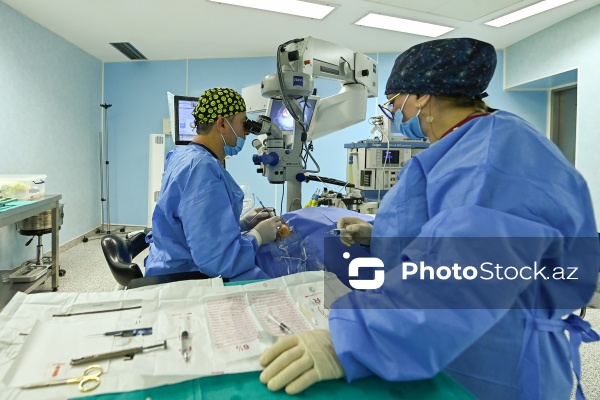 Akademik Zərifə Əliyeva adına Milli Oftalmologiya Mərkəzində göz əməliyyatı
