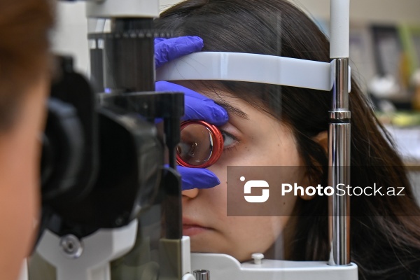 Akademik Zərifə Əliyeva adına Milli Oftalmologiya Mərkəzində göz əməliyyatı