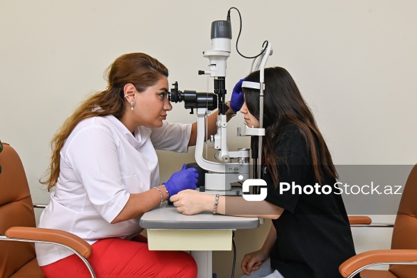 Akademik Zərifə Əliyeva adına Milli Oftalmologiya Mərkəzində göz əməliyyatı