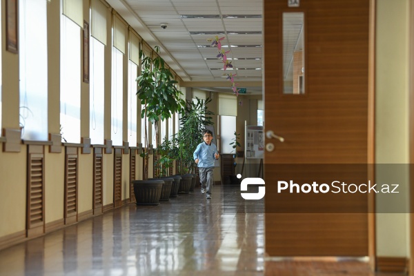 Mikayıl Müşfiq adına 18 nömrəli tam orta məktəb