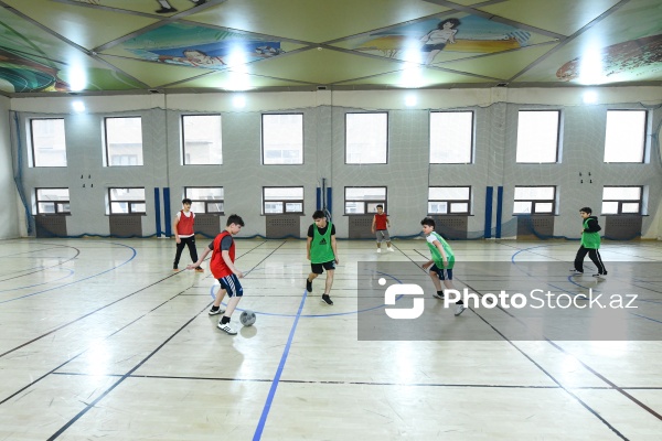 Mikayıl Müşfiq adına 18 nömrəli tam orta məktəb