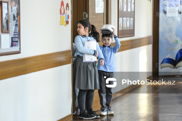 Mikayıl Müşfiq adına 18 nömrəli tam orta məktəb