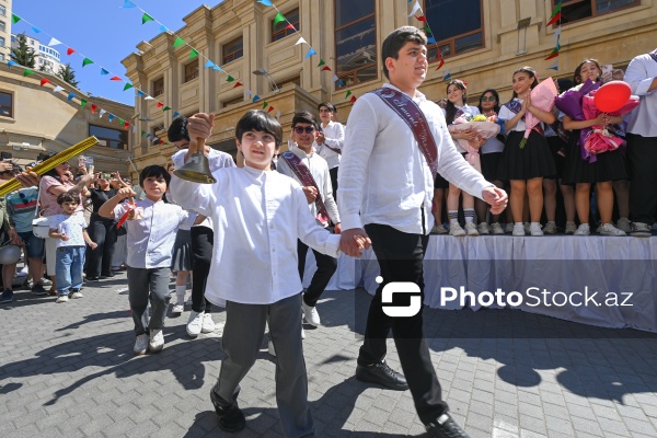Bakıda qeyd edilən "Son zəng"