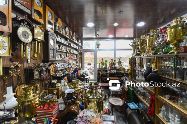 180-ə yaxın ölkədən qədim əşyaların toplandığı əntiq mağaza
