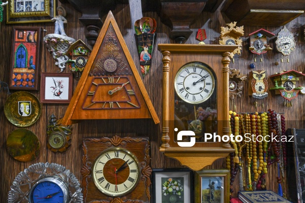 180-ə yaxın ölkədən qədim əşyaların toplandığı əntiq mağaza