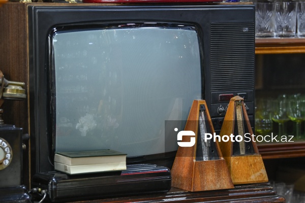 180-ə yaxın ölkədən qədim əşyaların toplandığı əntiq mağaza