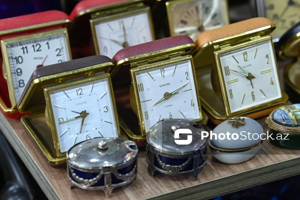 180-ə yaxın ölkədən qədim əşyaların toplandığı əntiq mağaza