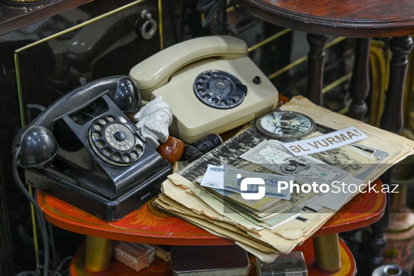 180-ə yaxın ölkədən qədim əşyaların toplandığı əntiq mağaza