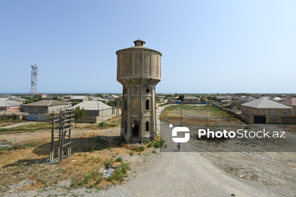 1897-1905-ci illərdə inşa olunan Giləzi dəmir yolu stansiyası