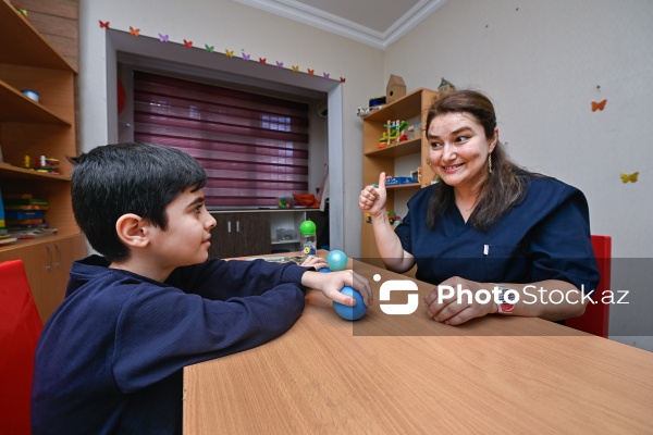 2 aprel - Dünya Autizm Maarifləndirmə Günü