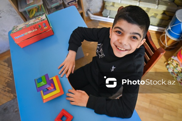 2 aprel - Dünya Autizm Maarifləndirmə Günü