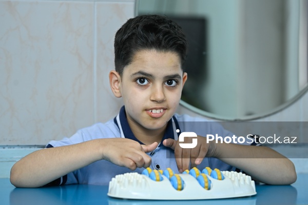 2 aprel - Dünya Autizm Maarifləndirmə Günü