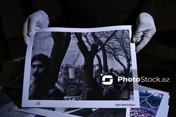 20 Yanvarla bağlı fotoşəkillərdən arxiv yaradan fotoqraf Mirnaib Həsənoğlu