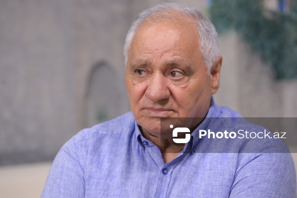 BDU-nun kafedra müdiri, əməkdar jurnalist, professor Qulu Məhərrəmli