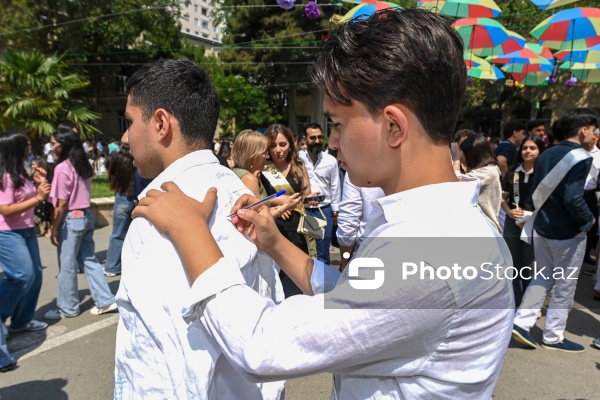 Bakıda qeyd edilən "Son zəng"