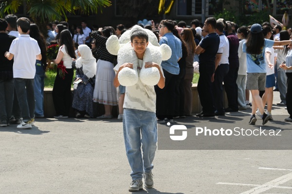 Bakıda qeyd edilən "Son zəng"