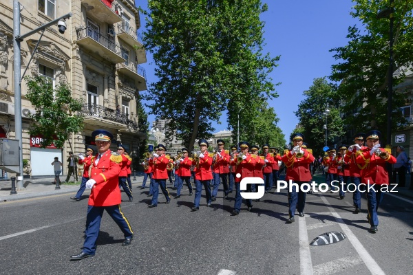 26 İyun - Silahlı Qüvvələr Günü münasibətilə Bakıda keçirilən hərbi yürüş