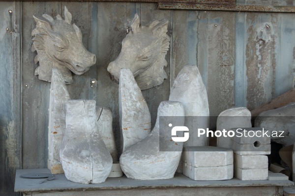 27 ildir daşları sənətə çevirən heykəltaraş Orxan Nəbizadə