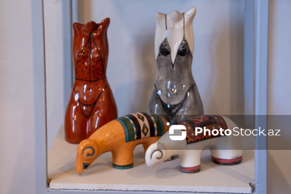 27 ildir daşları sənətə çevirən heykəltaraş Orxan Nəbizadə