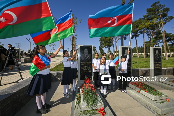 27 Sentyabr – Anım Günündə Hərbi Memorial Məzarlıq ziyarət olunur