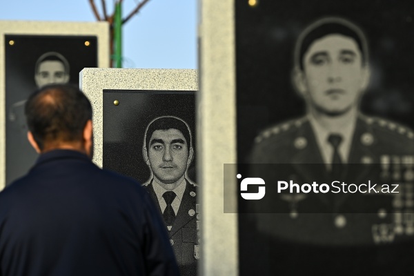 27 Sentyabr – Anım Günündə Hərbi Memorial Məzarlıq ziyarət olunur