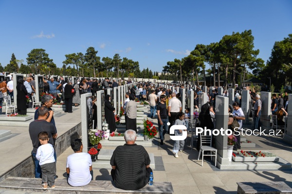 27 Sentyabr – Anım Günündə Hərbi Memorial Məzarlıq ziyarət olunur