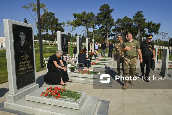 27 Sentyabr – Anım Günündə Hərbi Memorial Məzarlıq ziyarət olunur