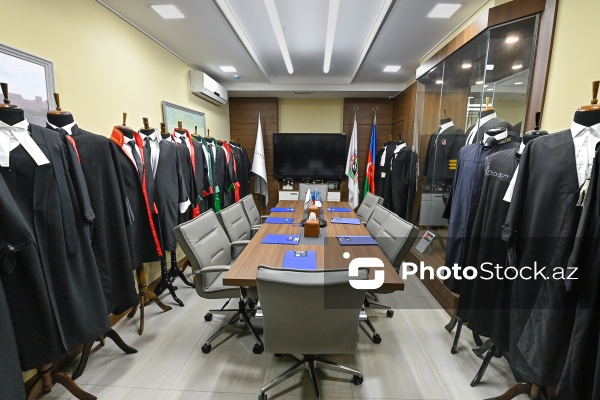 28 dekabr - “Vəkil günü” peşə bayramı