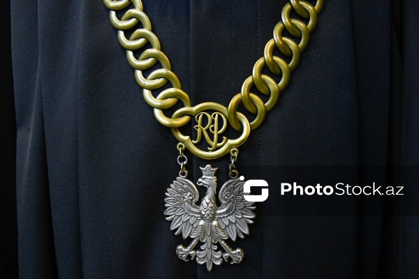 28 dekabr - “Vəkil günü” peşə bayramı