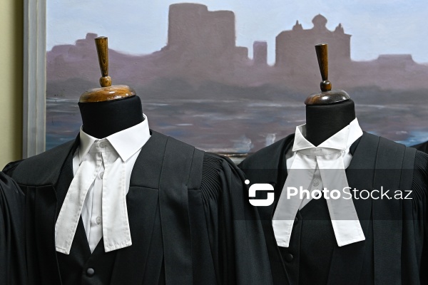 28 dekabr - “Vəkil günü” peşə bayramı