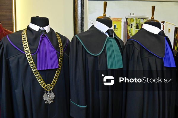 28 dekabr - “Vəkil günü” peşə bayramı