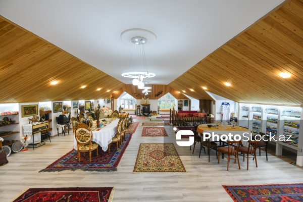 Nadir əşyalarla zəngin 35 illik şəxsi kolleksiya