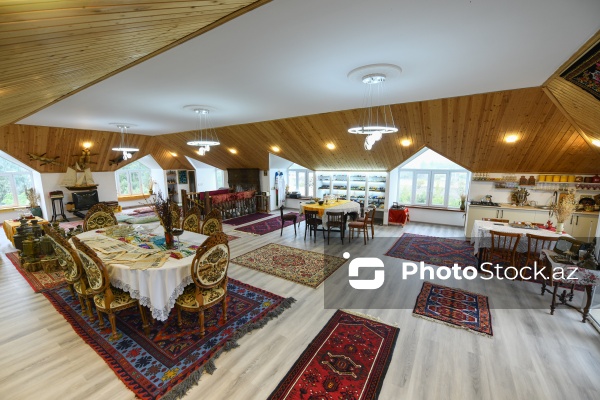 Nadir əşyalarla zəngin 35 illik şəxsi kolleksiya