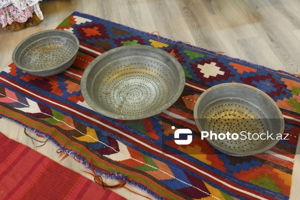 Nadir əşyalarla zəngin 35 illik şəxsi kolleksiya