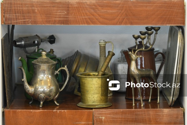 Nadir əşyalarla zəngin 35 illik şəxsi kolleksiya