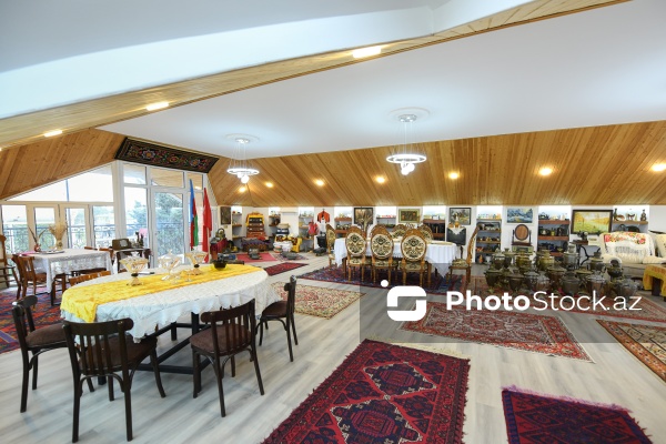 Nadir əşyalarla zəngin 35 illik şəxsi kolleksiya