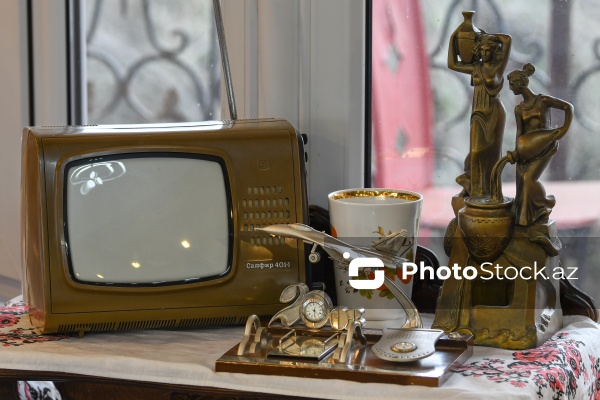 Nadir əşyalarla zəngin 35 illik şəxsi kolleksiya