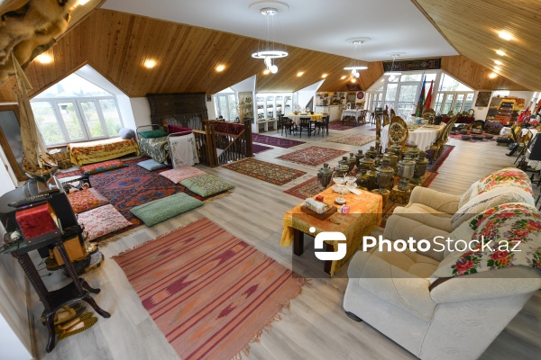 Nadir əşyalarla zəngin 35 illik şəxsi kolleksiya