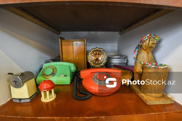 Nadir əşyalarla zəngin 35 illik şəxsi kolleksiya