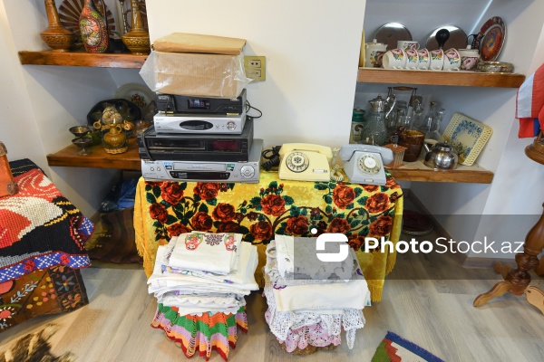 Nadir əşyalarla zəngin 35 illik şəxsi kolleksiya