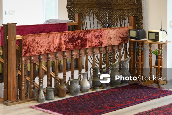 Nadir əşyalarla zəngin 35 illik şəxsi kolleksiya