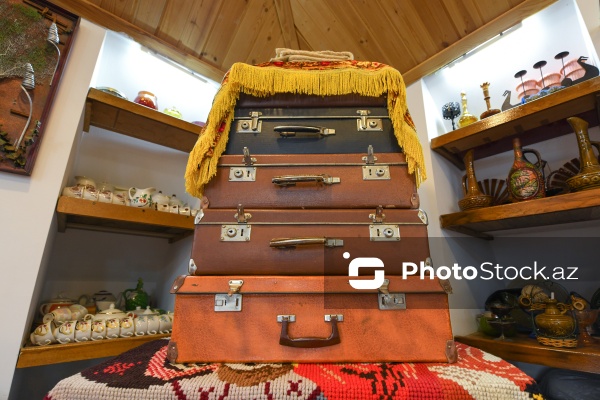 Nadir əşyalarla zəngin 35 illik şəxsi kolleksiya