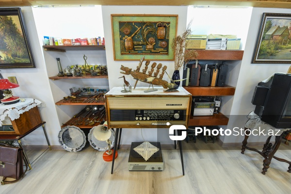 Nadir əşyalarla zəngin 35 illik şəxsi kolleksiya