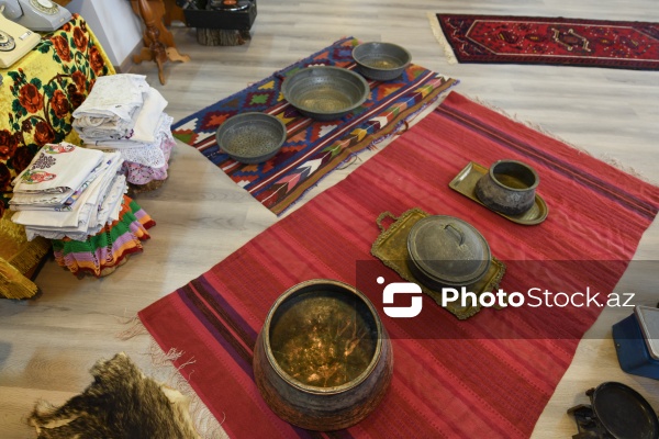 Nadir əşyalarla zəngin 35 illik şəxsi kolleksiya