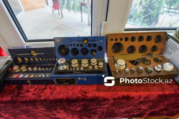 Nadir əşyalarla zəngin 35 illik şəxsi kolleksiya