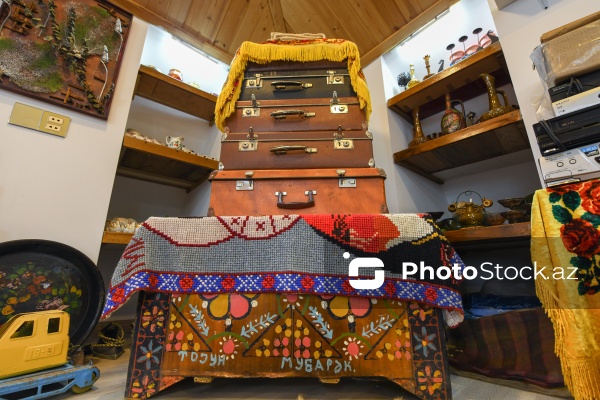 Nadir əşyalarla zəngin 35 illik şəxsi kolleksiya