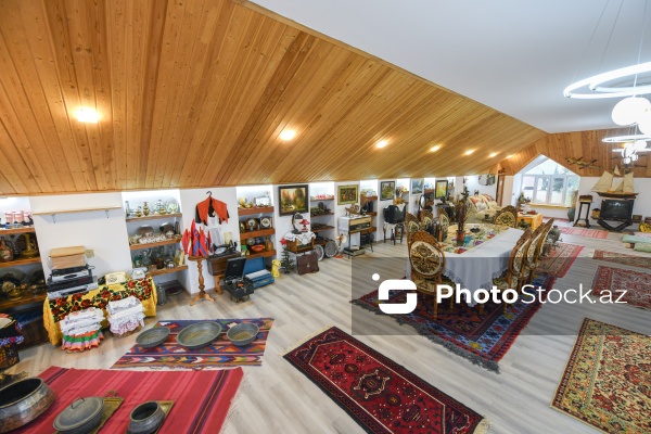 Nadir əşyalarla zəngin 35 illik şəxsi kolleksiya